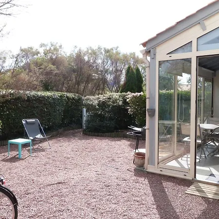 Charmante Maison Proche Avec Jardin Prive Et Stationnement, Au Coeur De - Fr-1-194-279